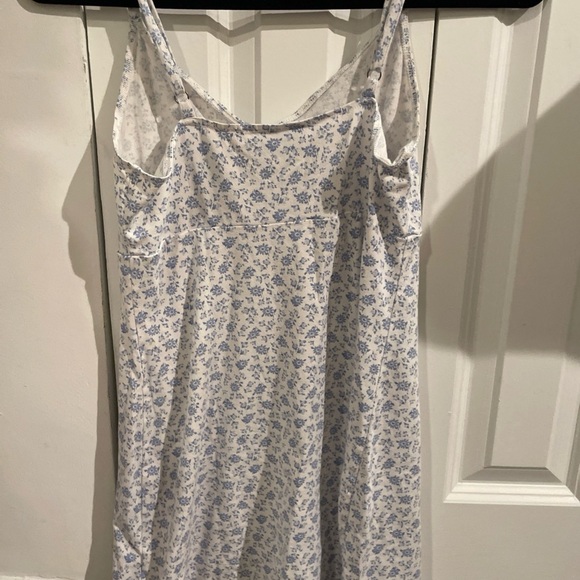 Hollister White and Blue Floral Mini Dress - Picture 5 of 5